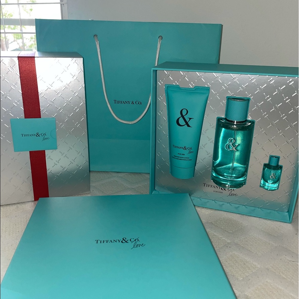 NEW Tiffany & Co. Perfume Set